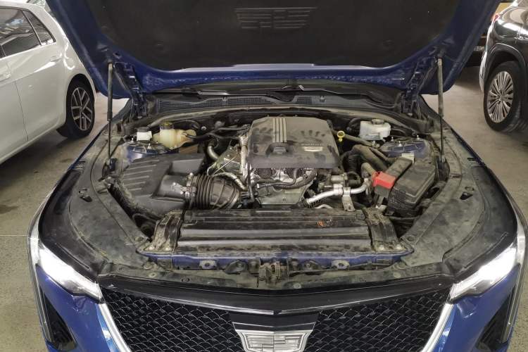 Used Cadillac CT4 2020 28T Elite Edition Engine Bay