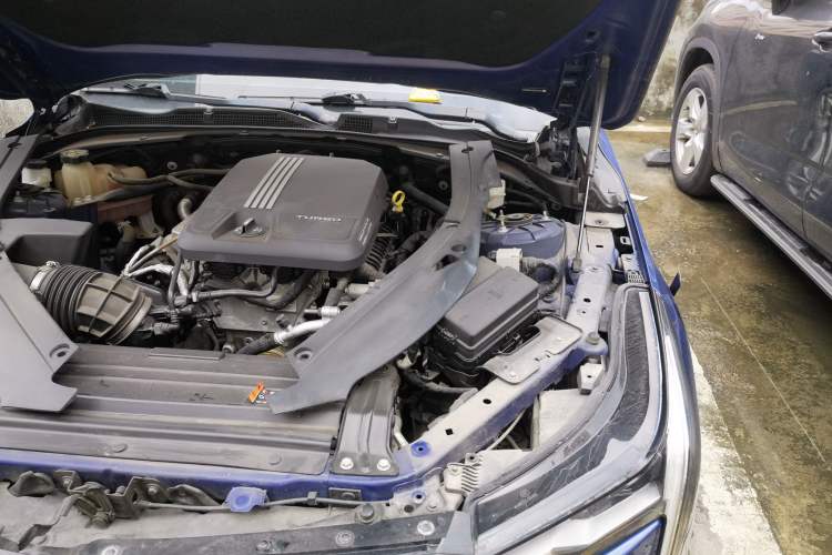 Used Cadillac CT4 2020 28T Fashion Edition Engine Bay Left