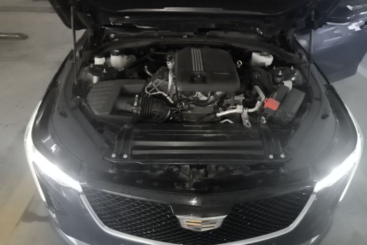 Used Cadillac CT4 2020 28T Elite Edition Engine Bay