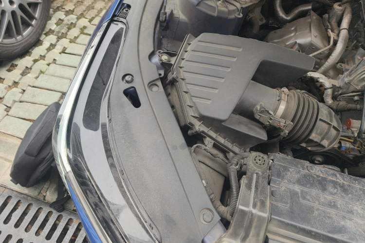 Used Cadillac CT4 2020 28T Fashion Edition Engine Bay Right