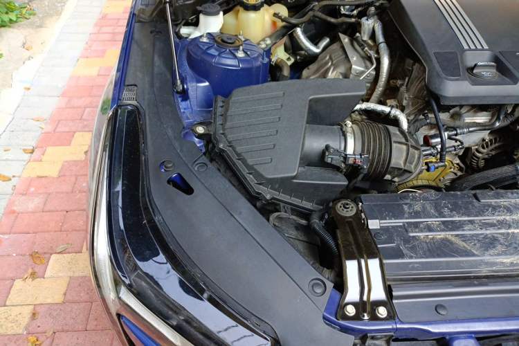Used Cadillac CT4 2020 28T Elite Edition Engine Bay Right