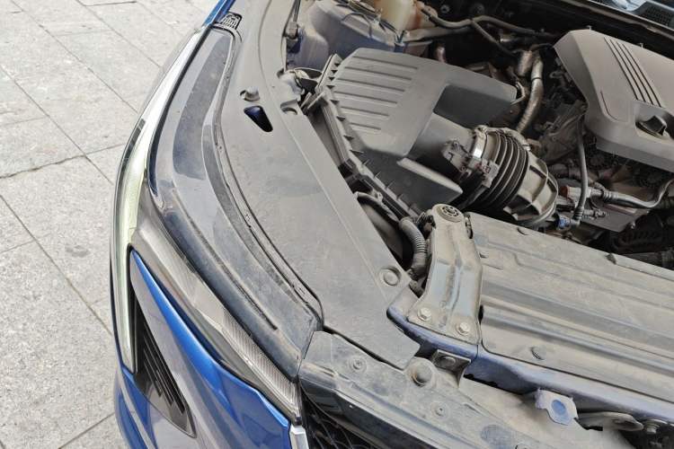 Used Cadillac CT4 2020 28T Elite Edition Engine Bay Right