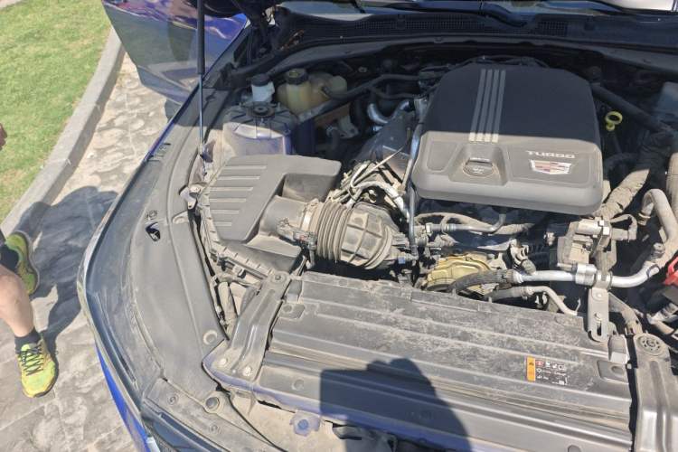 Used Cadillac CT4 2020 28T Fashion Edition Engine Bay Right