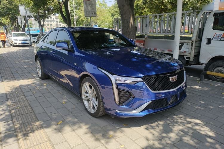 Used Cadillac CT4 2020 28T Fashion Edition Front Right 45 Deg