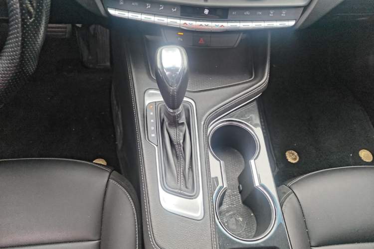 Used Cadillac CT4 2020 28T Fashion Edition Gear Lever