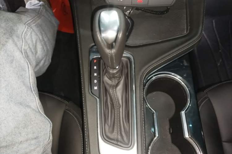 Used Cadillac CT4 2020 28T Fashion Edition Gear Lever