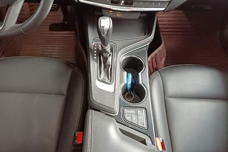 Used Cadillac CT4 2020 28T Fashion Edition Gear Lever