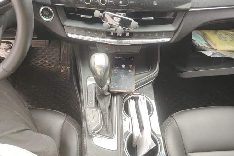 Used Cadillac CT4 2020 28T Fashion Edition Gear Lever