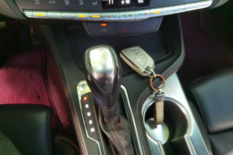 Used Cadillac CT4 2020 28T Elite Edition Gear Lever