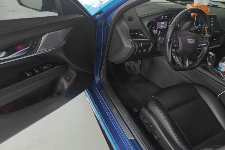 Used Cadillac CT4 2020 28T Fashion Edition Interior 3