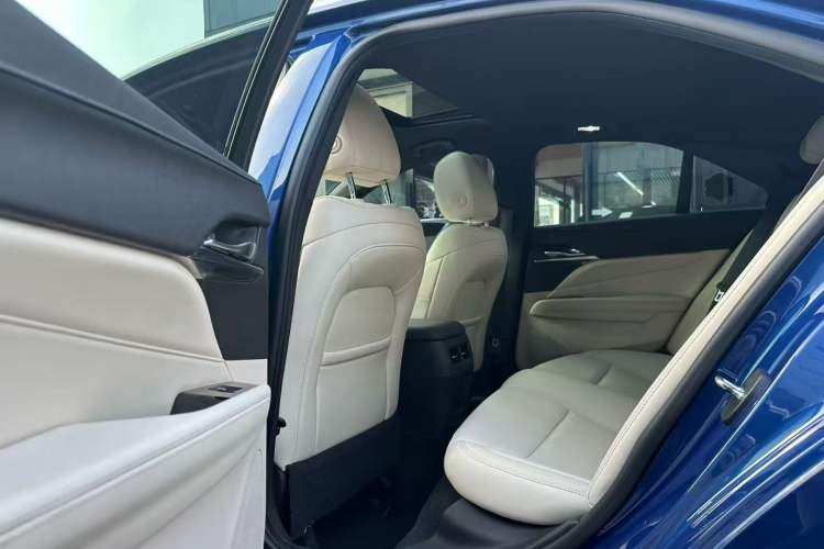 Used Cadillac CT4 2020 28T Fashion Edition Interior 3