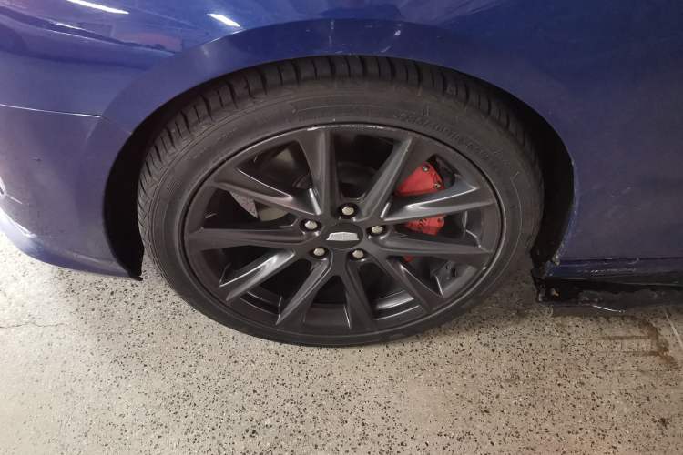 Used Cadillac CT4 2020 28T Elite Edition Left Front Wheel Hub