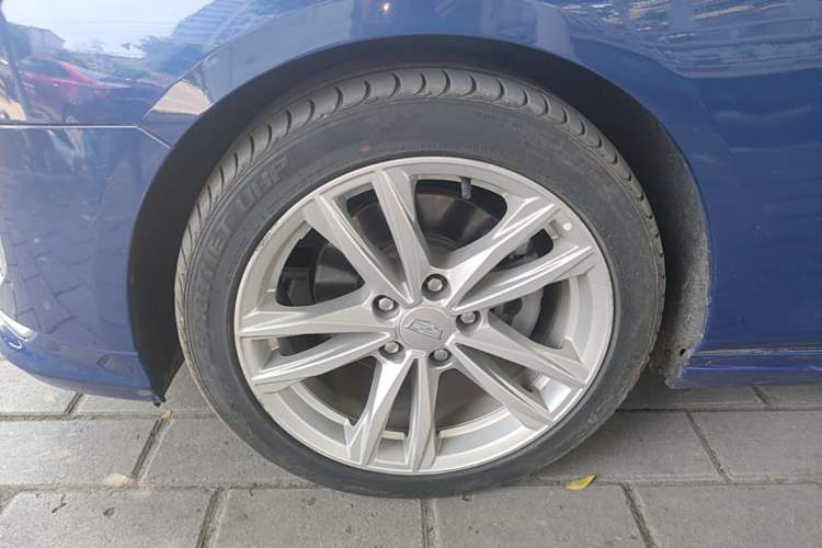 Used Cadillac CT4 2020 28T Fashion Edition Left Front Wheel Hub