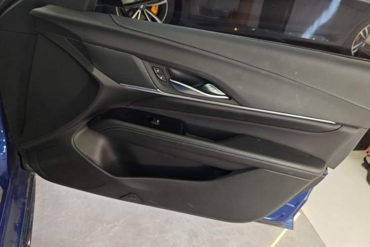 Used Cadillac CT4 2020 28T Fashion Edition Right Front Door Interior