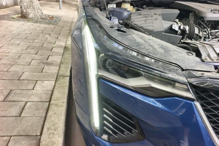 Used Cadillac CT4 2020 28T Fashion Edition Right Front Headlight
