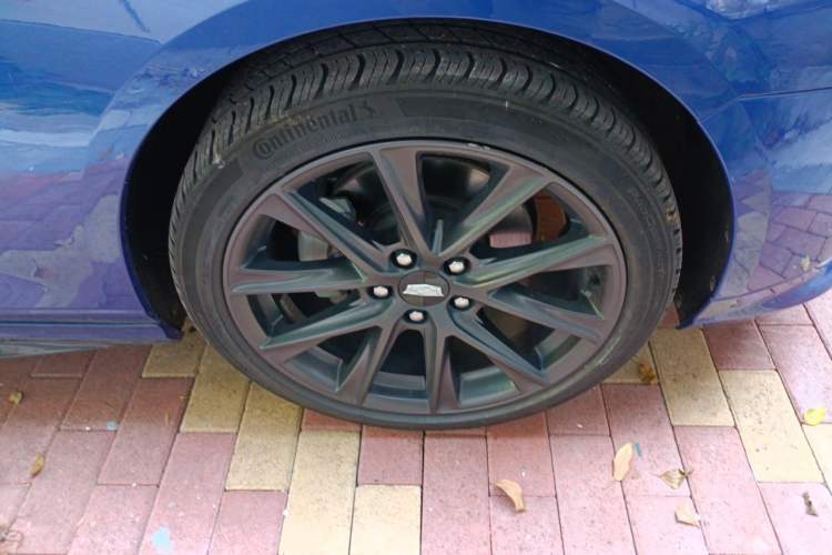 Used Cadillac CT4 2020 28T Elite Edition Right Front Wheel Hub