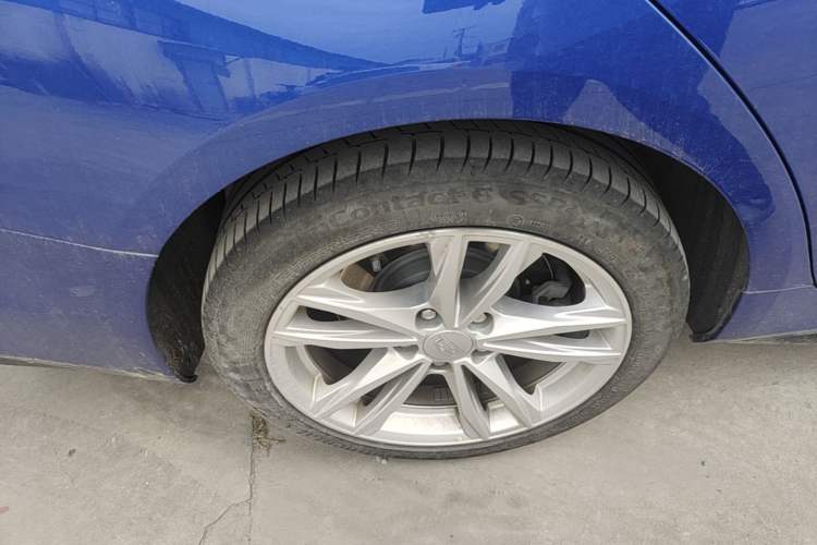 Used Cadillac CT4 2020 28T Fashion Edition Right Rear Wheel Hub
