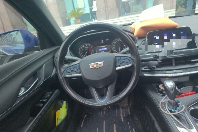 Used Cadillac CT4 2020 28T Fashion Edition Steering Wheel