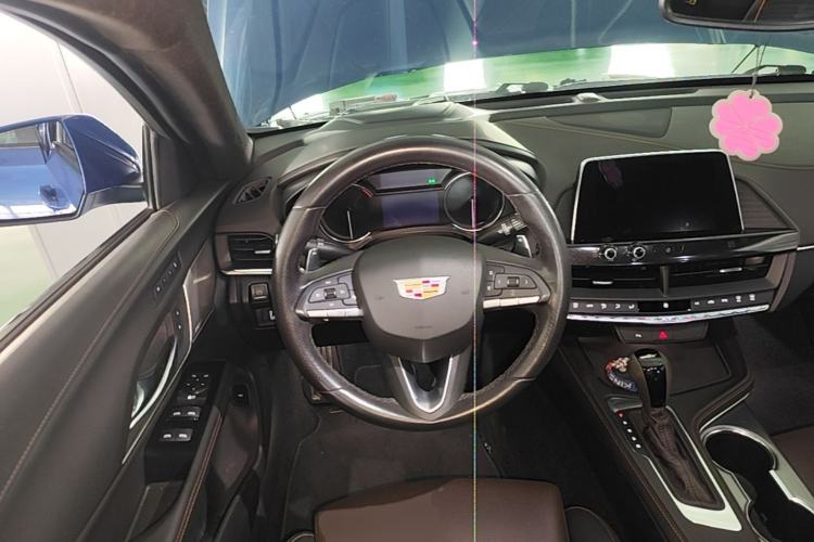 Used Cadillac CT4 2020 28T Elite Edition Steering Wheel