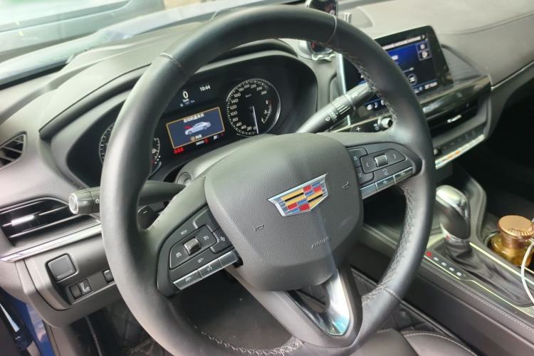 Used Cadillac CT4 2020 28T Fashion Edition Steering Wheel