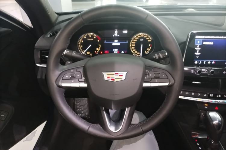 Used Cadillac CT4 2020 28T Fashion Edition Steering Wheel
