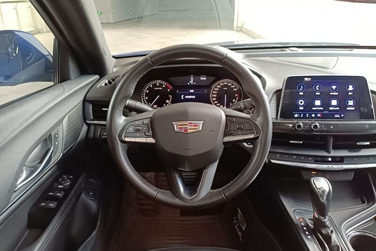 Used Cadillac CT4 2020 28T Fashion Edition Steering Wheel