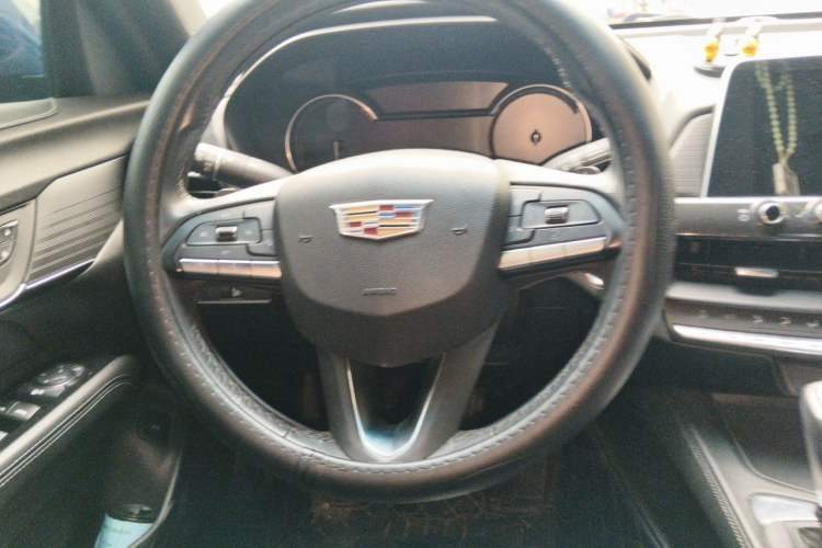 Used Cadillac CT4 2020 28T Fashion Edition Steering Wheel