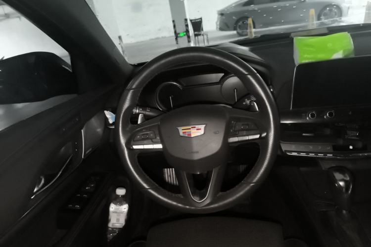 Used Cadillac CT4 2020 28T Elite Edition Steering Wheel