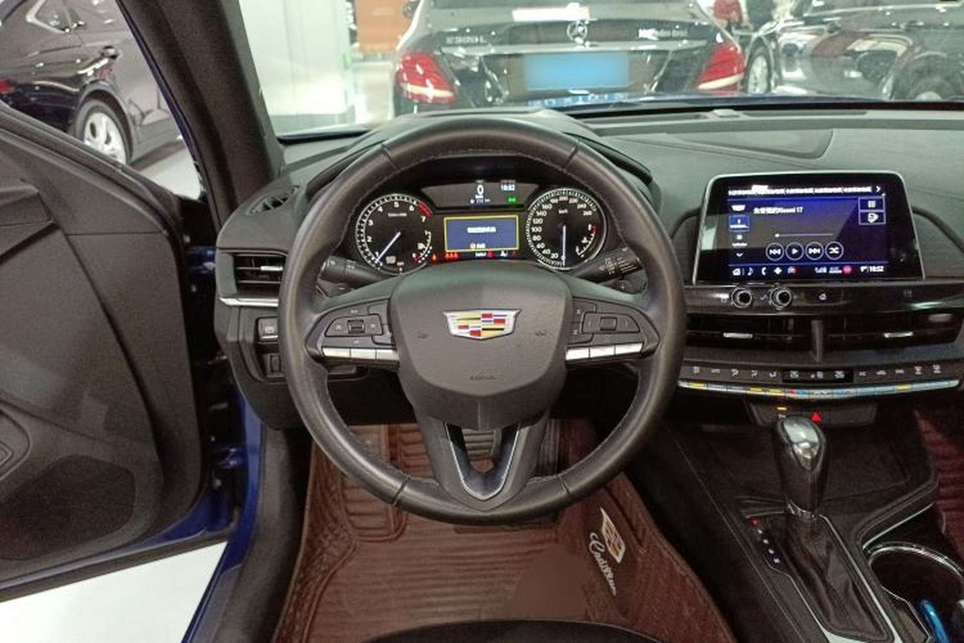 Used Cadillac CT4 2020 28T Fashion Edition Steering Wheel