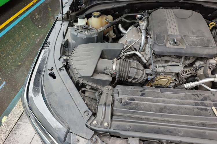 Used Cadillac CT4 2020 28T Elite Edition Engine Bay Right