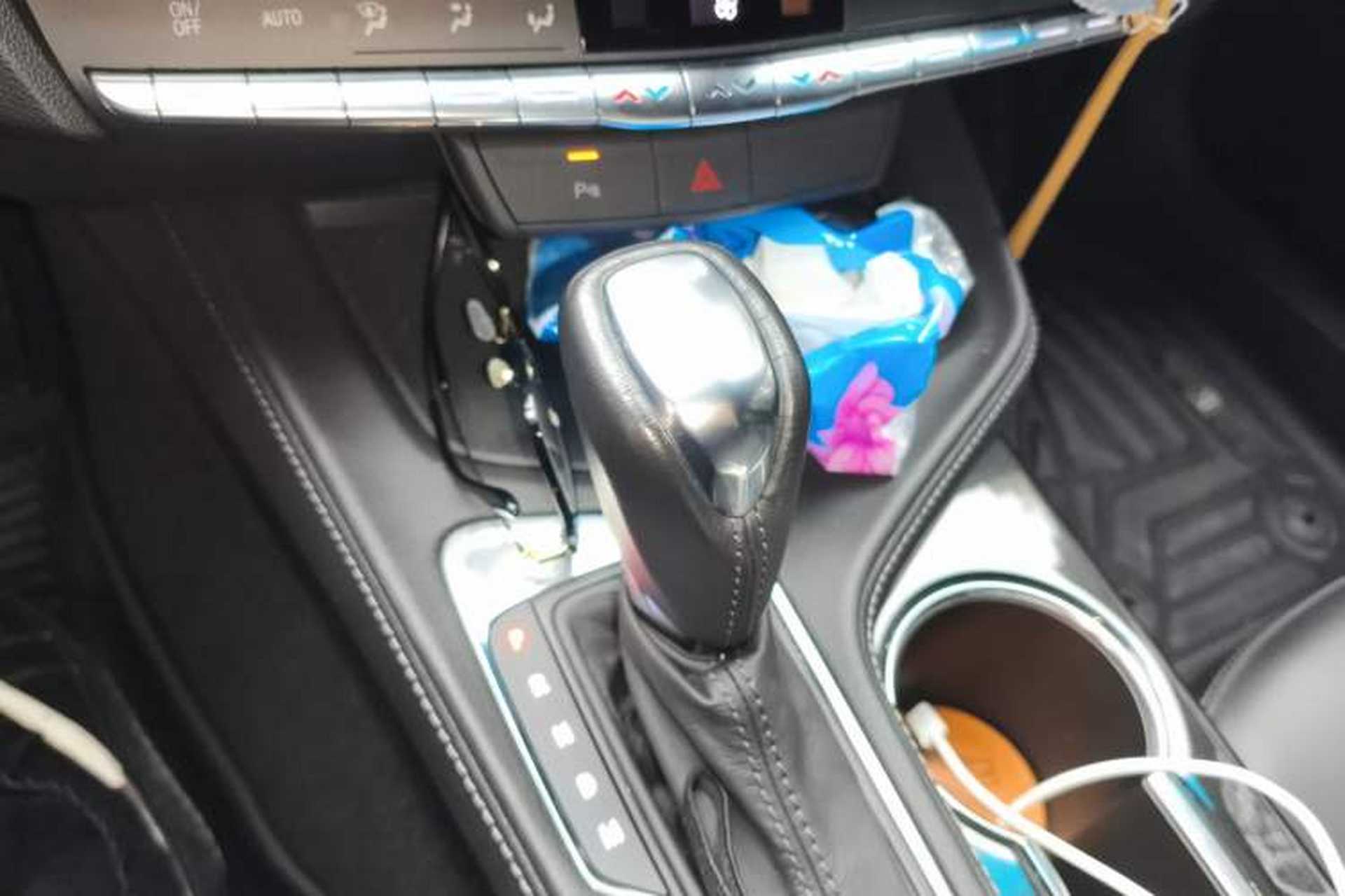 Used Cadillac CT4 2020 28T Fashion Edition Gear Lever