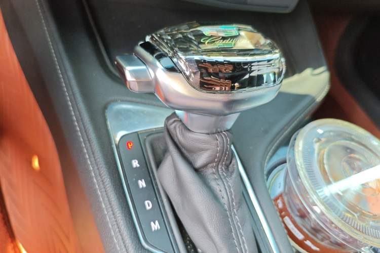 Used Cadillac CT4 2020 28T Fashion Edition Gear Lever