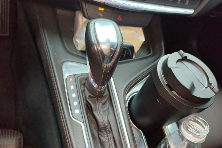 Used Cadillac CT4 2020 28T Elite Edition Gear Lever