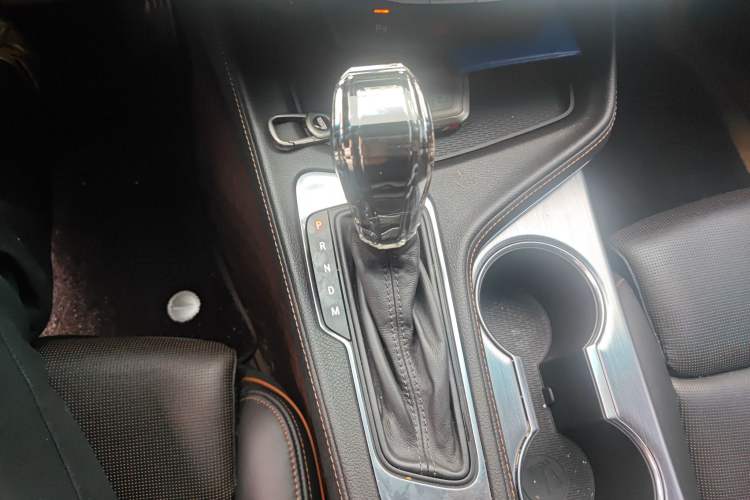Used Cadillac CT4 2020 28T Elite Edition Gear Lever
