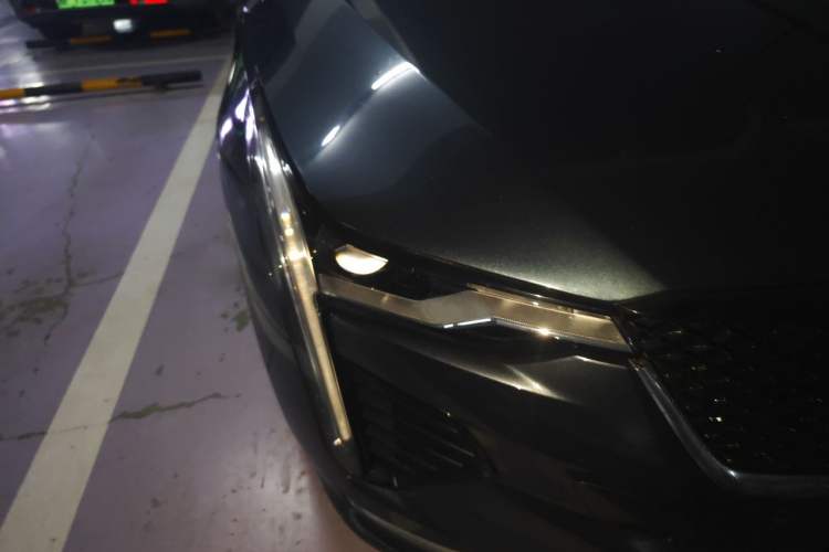 Used Cadillac CT4 2020 28T Elite Edition Right Front Headlight
