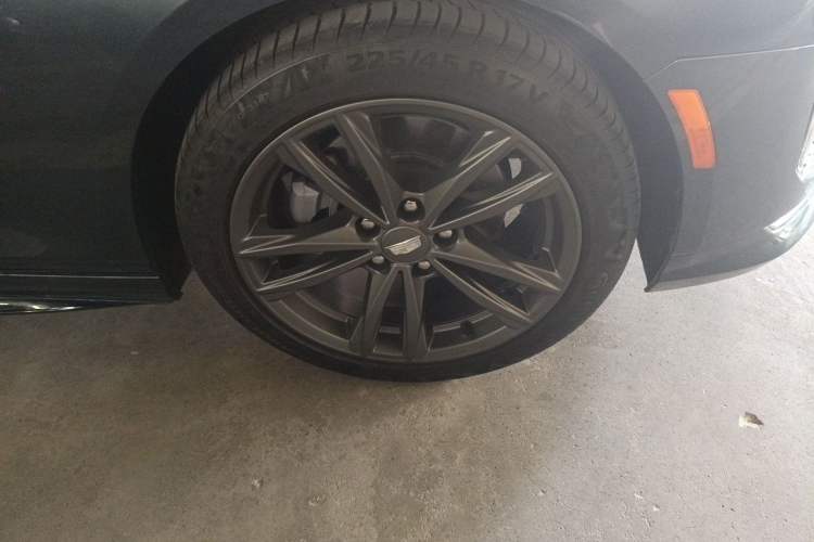 Used Cadillac CT4 2020 28T Fashion Edition Right Front Wheel Hub