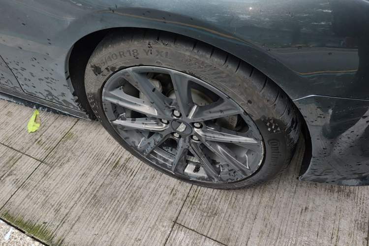 Used Cadillac CT4 2020 28T Elite Edition Right Front Wheel Hub