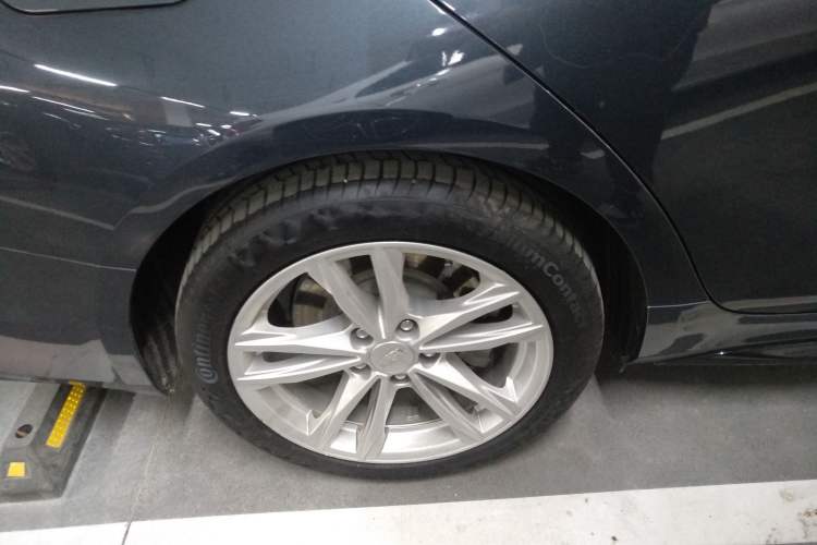 Used Cadillac CT4 2020 28T Fashion Edition Right Rear Wheel Hub