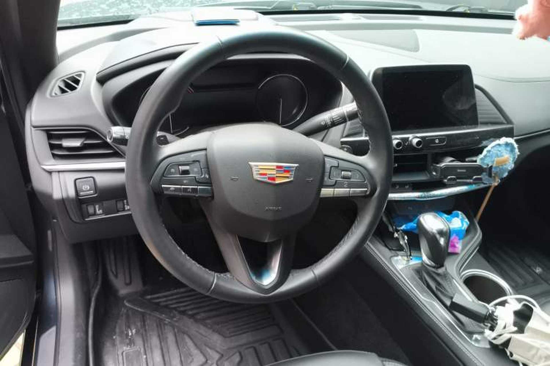Used Cadillac CT4 2020 28T Fashion Edition Steering Wheel