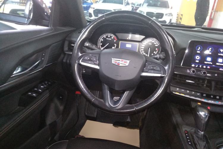 Used Cadillac CT4 2020 28T Fashion Edition Steering Wheel