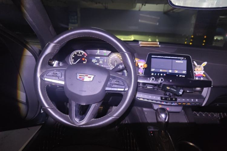 Used Cadillac CT4 2020 28T Elite Edition Steering Wheel