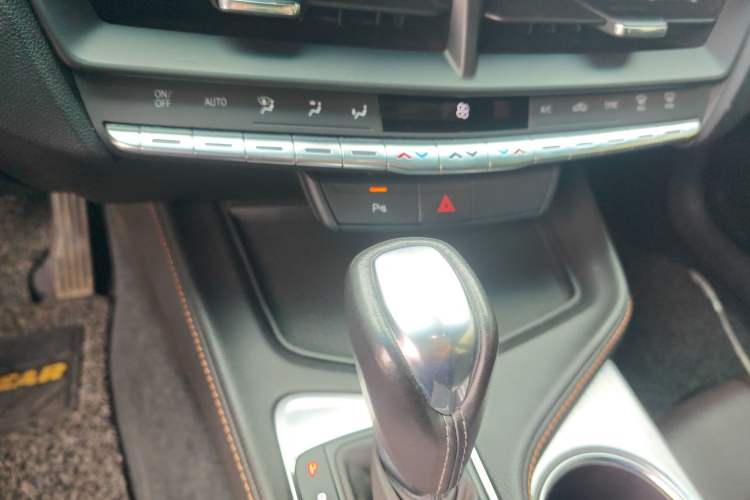 Used Cadillac CT4 2020 28T Elite Edition Gear Lever