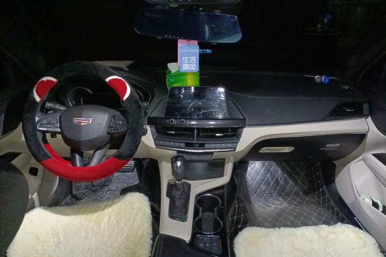 Used Cadillac CT4 2020 28T Fashion Edition Center Console