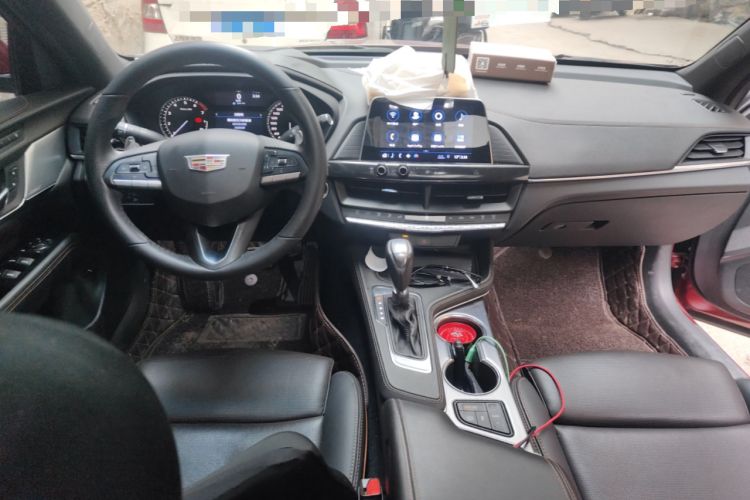 Used Cadillac CT4 2020 28T Elite Edition Center Console