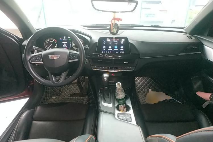 Used Cadillac CT4 2020 28T Elite Edition Center Console