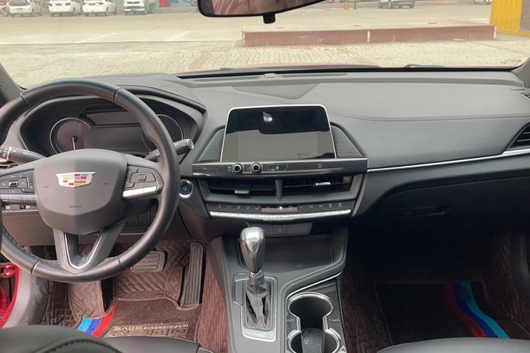 Used Cadillac CT4 2020 28T Fashion Edition Center Console