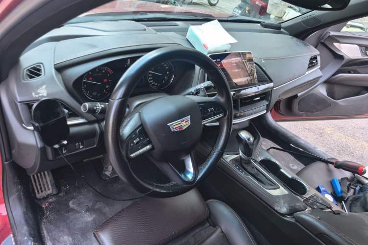 Used Cadillac CT4 2020 28T Elite Edition Center Console