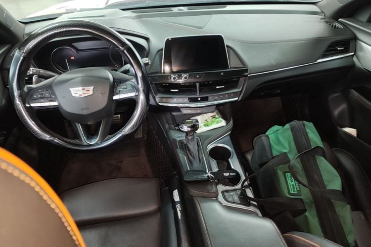 Used Cadillac CT4 2020 28T Elite Edition Center Console