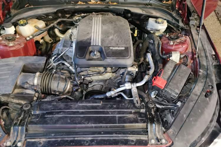 Used Cadillac CT4 2020 28T Elite Edition Engine Bay Left