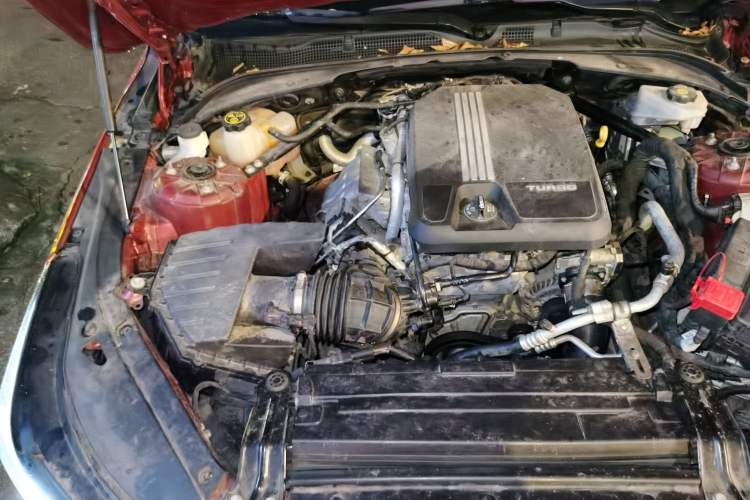 Used Cadillac CT4 2020 28T Elite Edition Engine Bay Right